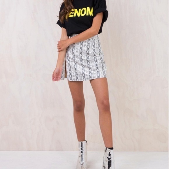 Princess Polly Women's Samira Faux Leather Python Mini Skirt White High Waist 2 - Picture 1 of 6